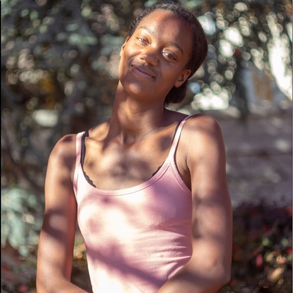 Meet your Posher, Kaila - Picture 2 of 4